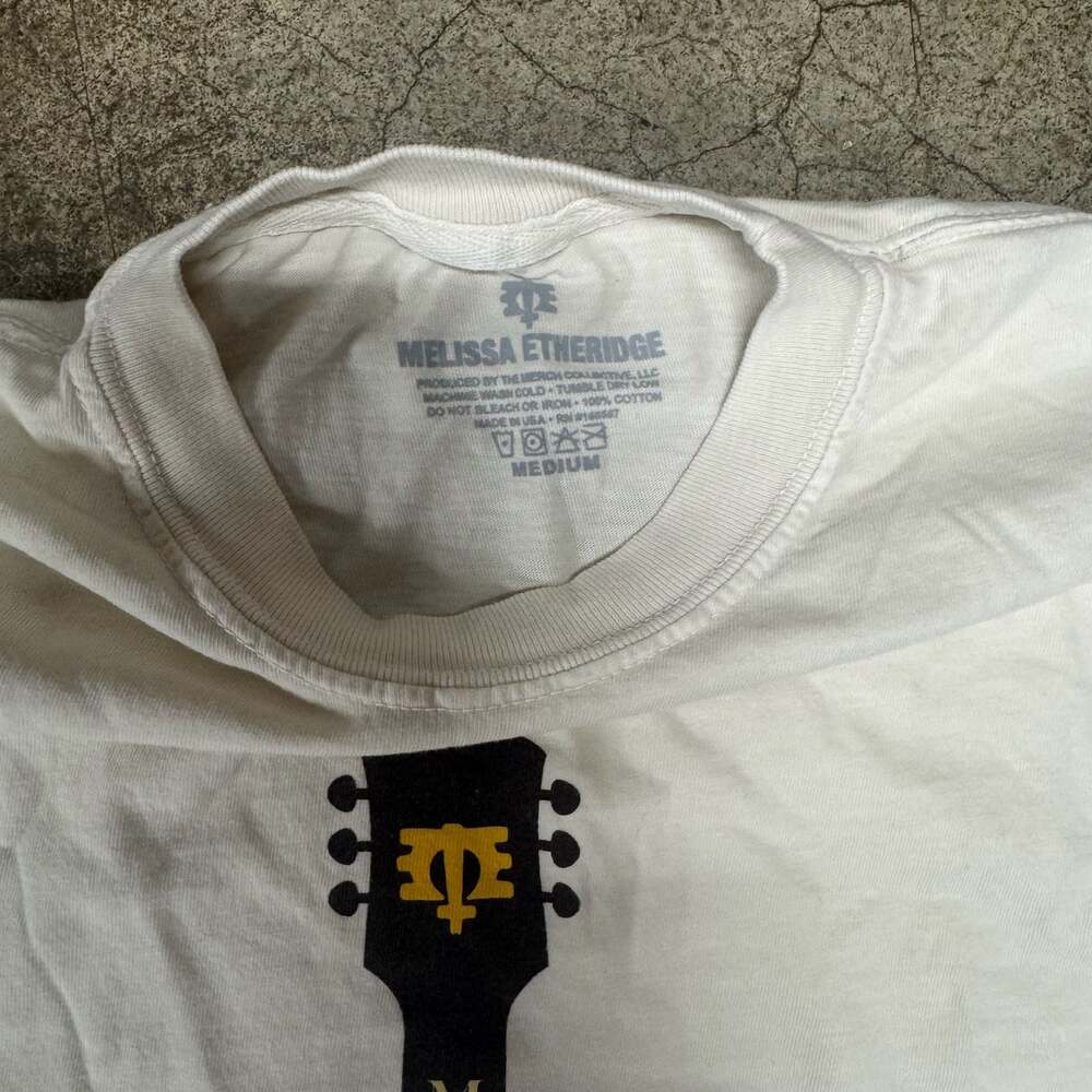 Melissa Etheridge Flower Guitar Graphic T-Shirt - Picture 6 of 12